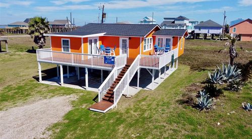 118 Sandpiper Ave, Surfside Beach, TX, 77541-8991 | Card Image