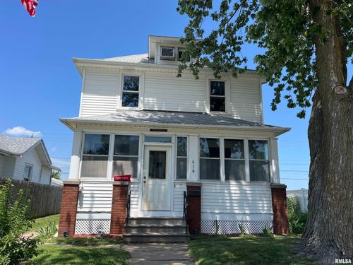 619 1st Ave, Silvis, IL, 61282-1040 | Card Image