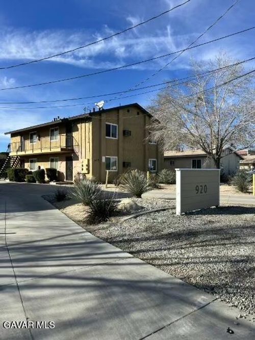 8-920 W Avenue Q8, Palmdale, CA, 93551 | Card Image