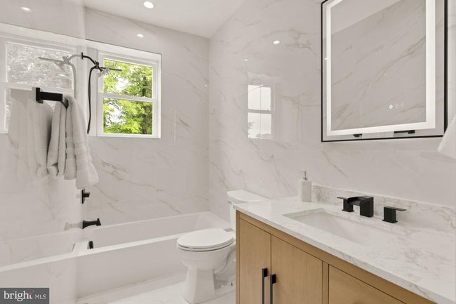 2035 N Capitol St Ne, Townhouse with 4 bedrooms, 4 bathrooms and null parking in WASHINGTON DC | Image 34
