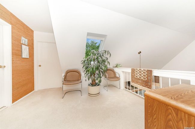 93 - 93 Southgate Cir, Condo with 3 bedrooms, 2 bathrooms and null parking in Massapequa Park NY | Image 8