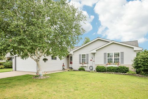 2793 Woodview Ct, East Troy, WI, 53120-1369 | Card Image