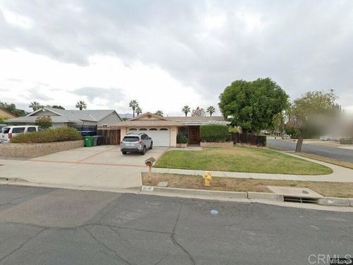 2040 Santa Barbra, Corona, CA, 92882 | Card Image