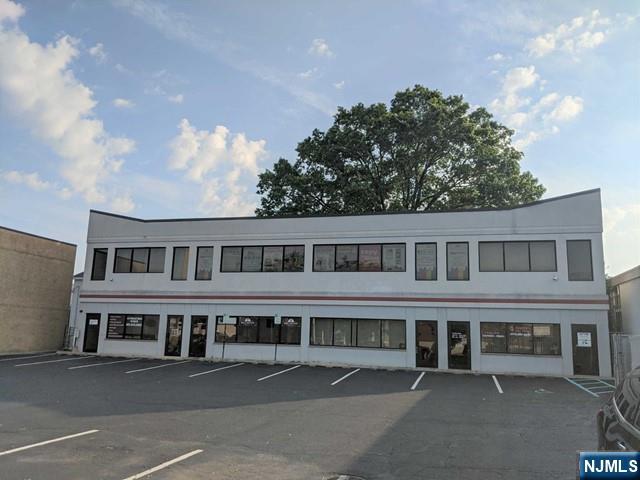 181 Paterson Ave, Wallington, NJ 07057