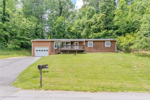 84 English Rd, Spruce Pine, NC, 28777-2926 | Card Image