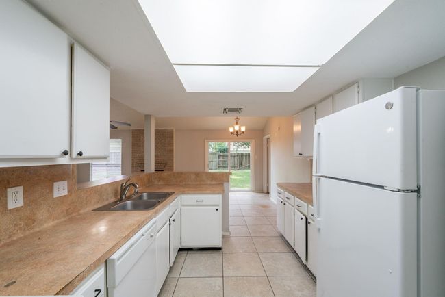 4111 Fitzwater Dr, House other with 3 bedrooms, 2 bathrooms and 2 parking in Spring TX | Image 17