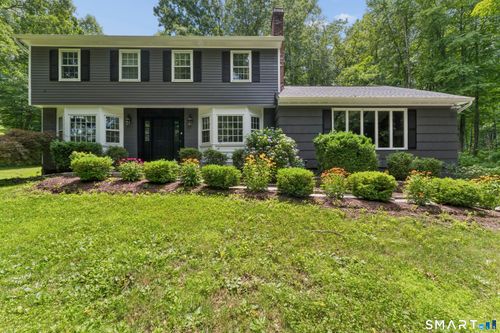 7 Arapaho Rd, Brookfield, CT, 06804-3105 | Card Image