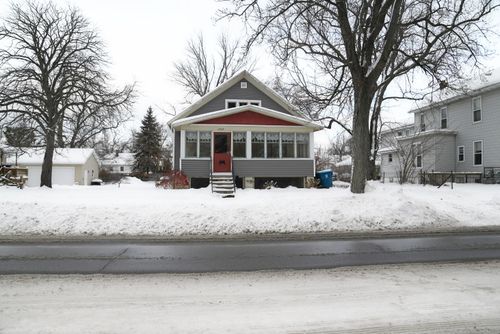 1345 Washington Ave, Grand Haven, MI, 49417-1629 | Card Image