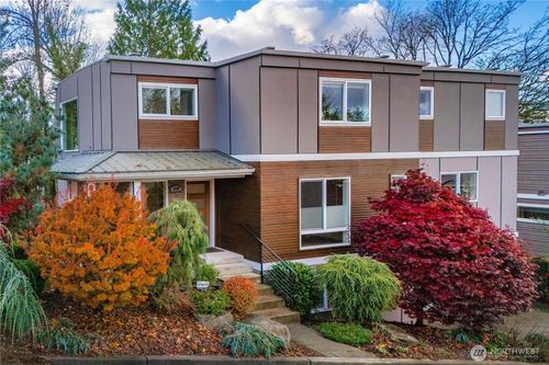 1207 2nd Ave, Kirkland, WA, 98033-6763 | Card Image