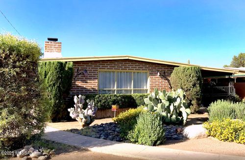 5374 E Fairmount St, Tucson, AZ, 85712-4123 | Card Image