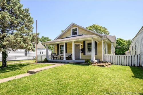 2112 E Market St, New Albany, IN, 47150-1506 | Card Image