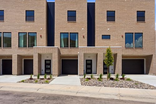 313 E Endurance Cir, Draper, UT, 84020-1678 | Card Image