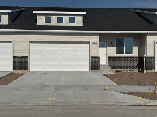 813 S 380 E, Smithfield, UT, 84335 | Card Image