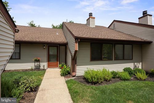 25 E Bluebell Ln, MOUNT LAUREL, NJ, 08054-2502 | Card Image