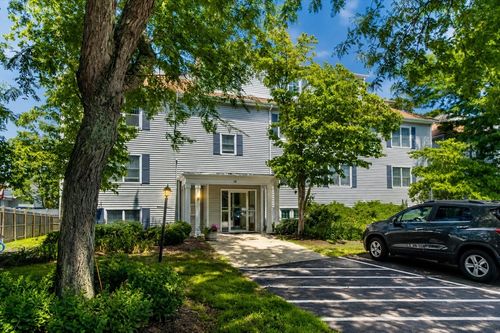 2c-14 Webb Pl, Mansfield, MA, 02048-2552 | Card Image