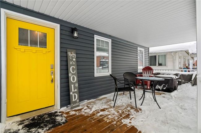 210 King St E, House other with 3 bedrooms, 2 bathrooms and 2 parking in Atwood ON | Image 6