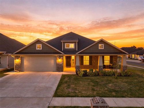 15801 Bison Dr, Moore, OK, 73170-7737 | Card Image