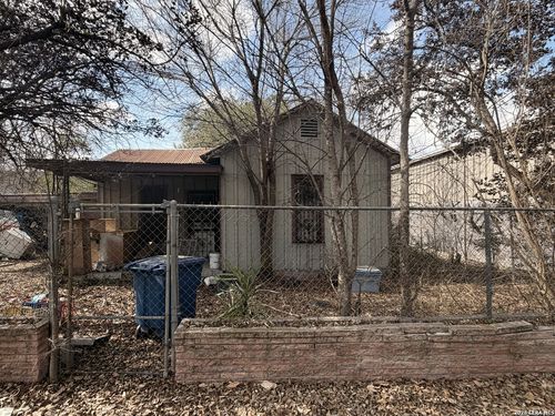 115 Yoakum Aly, San Antonio, TX, 78202-1142 | Card Image