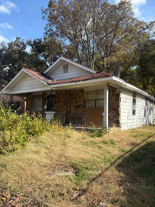 1592 Sydney St, Memphis, TN, 38108-1830 | Card Image