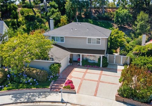 18911 Crimson Cir, Huntington Beach, CA, 92646-1903 | Card Image