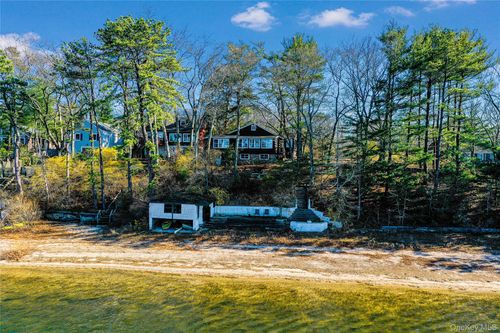 97 Lakeside Trl, Ridge, NY, 11961-2224 | Card Image