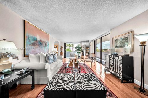 apt-201-600 Biltmore Way, Coral Gables, FL, 33134-7528 | Card Image