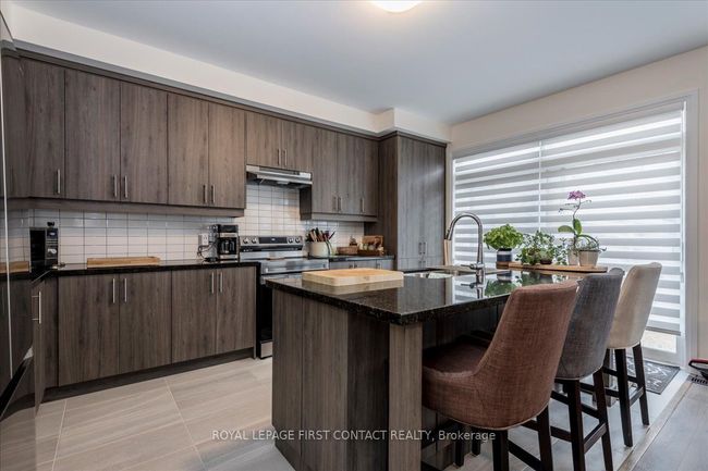 11 Calypso Ave, House other with 4 bedrooms, 4 bathrooms and 4 parking in Minesing ON | Image 8