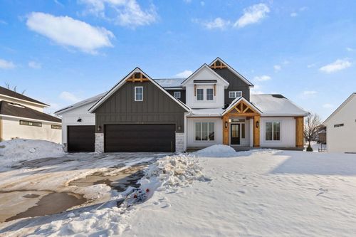 1904 Creekside Dr Sw, Byron Center, MI, 49315-9646 | Card Image