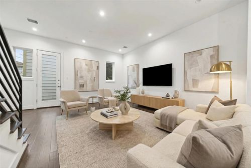 5841 Dolores St, Houston, TX, 77057-5601 | Card Image
