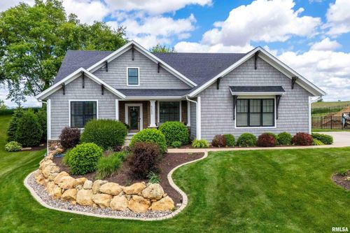 6250 Whispering Hill Ct, Bettendorf, IA, 52722-8823 | Card Image