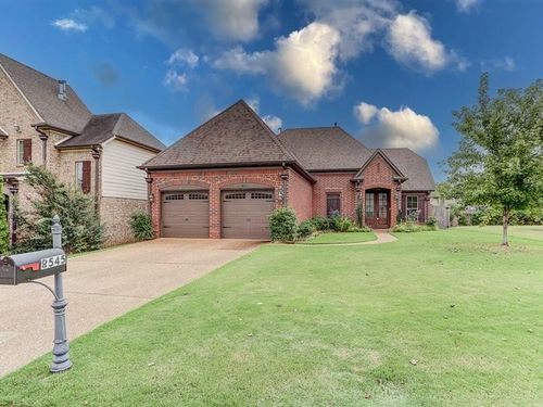 8545 Woodland Rose Cir S, Cordova, TN, 38016-8597 | Card Image