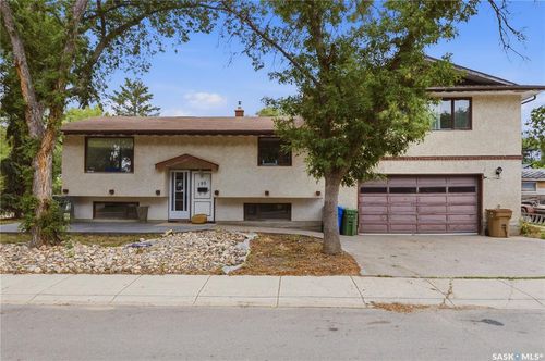 195 Forsyth Crescent, Regina, SK, S4R5L8 | Card Image