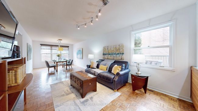 33 Ransom St, House other with 4 bedrooms, 3 bathrooms and 4 parking in Aurora ON | Image 9