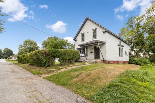 17 Fulton Street, Auburn, ME, 04210 | Card Image