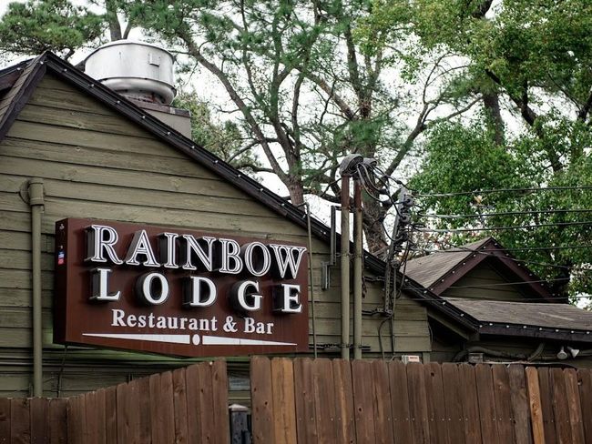 Enjoy fine dining at nearby Rainbow Lodge | Image 23