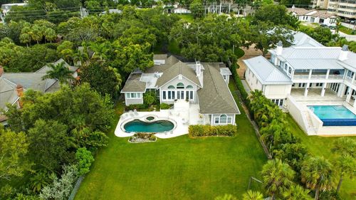 228 Bluff View Dr, Belleair Bluffs, FL, 33770-1305 | Card Image