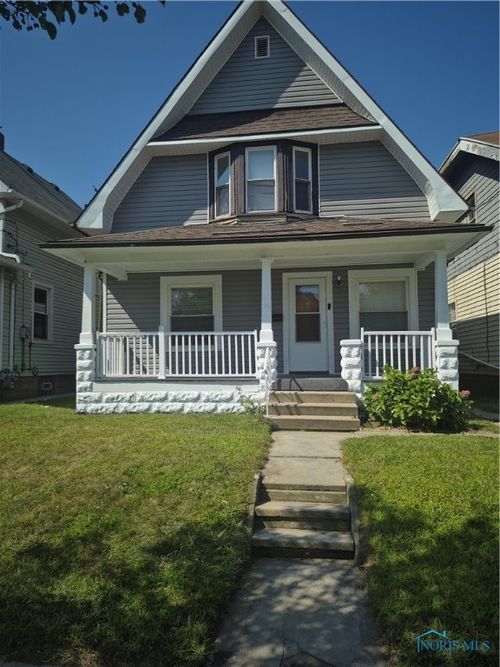 546 Carlton St, Toledo, OH, 43609-2902 | Card Image