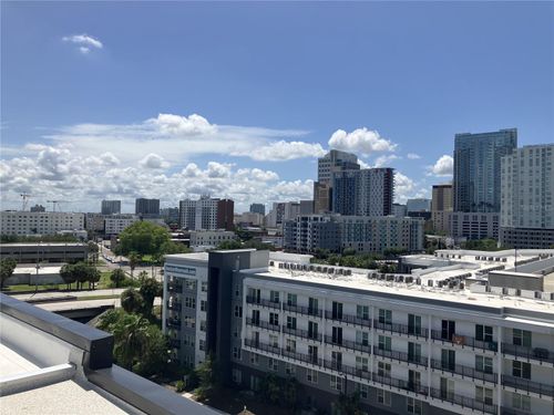 ph4-201 W Laurel St, TAMPA, FL, 33602-2924 | Card Image