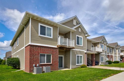 apt-13-1301 N 6th St, Indianola, IA, 50125-4752 | Card Image