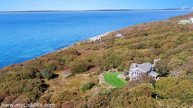 94 Menemsha Inn Rd, House other with 6 bedrooms, 5 bathrooms and null parking in Chilmark MA | Image 36