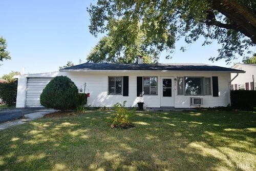 654 N Crescent Dr, Frankfort, IN, 46041-2238 | Card Image