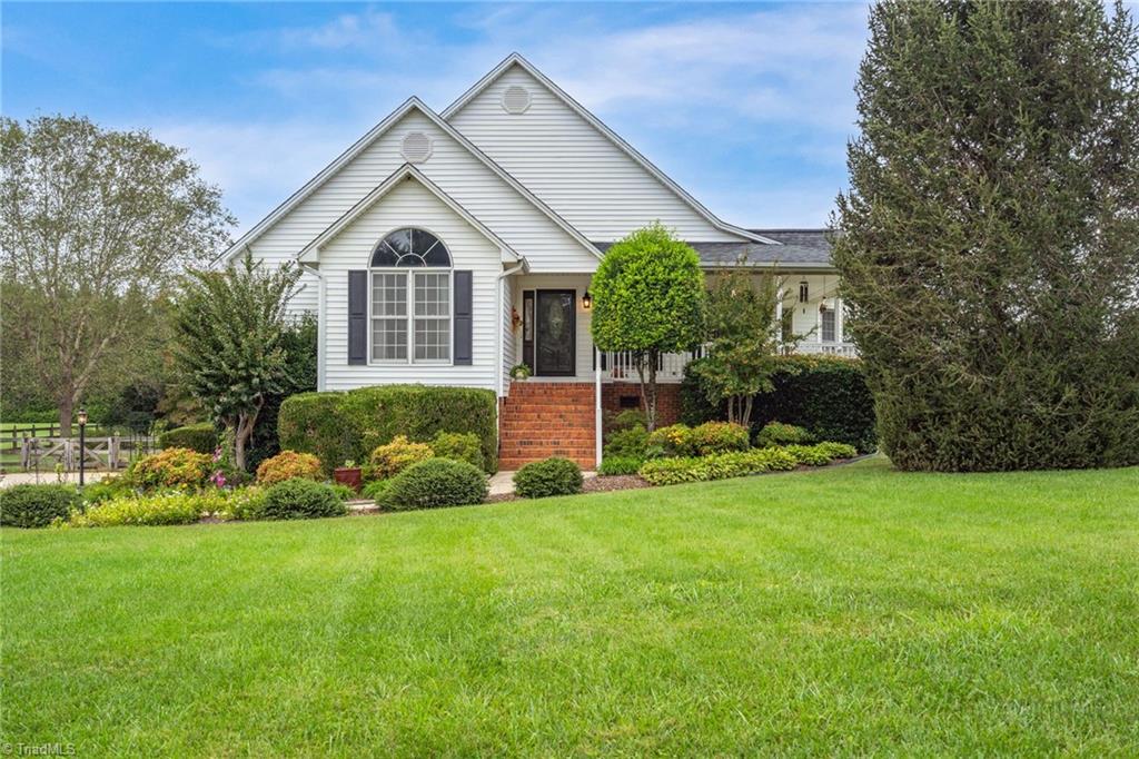 Racine Rd, Pleasant Garden, NC 27313