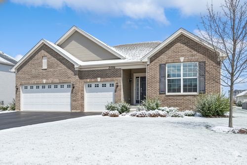 2096 Country Hills Dr, Yorkville, IL, 60560 | Card Image