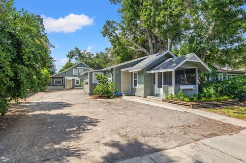 1040 19th Ave N, ST PETERSBURG, FL, 33704-4144 | Card Image