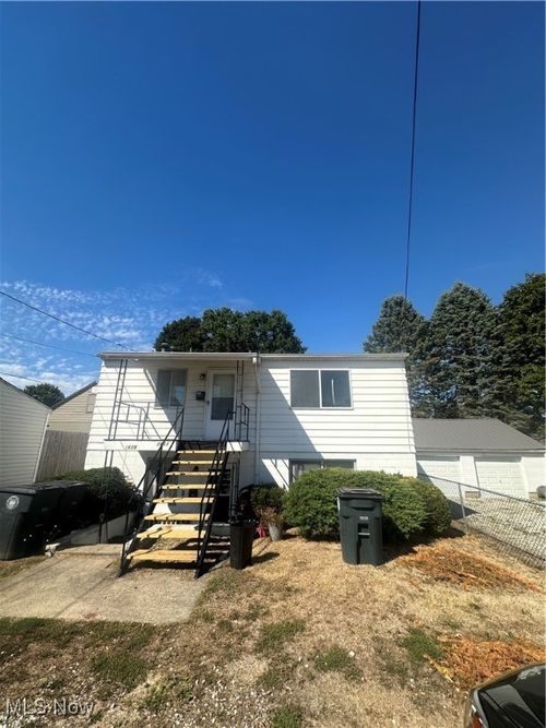 1611 Canadian Ave, Akron, OH, 44306-3316 | Card Image