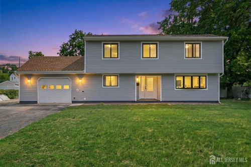 12 Daniel Rd, Spotswood, NJ, 08884-1809 | Card Image
