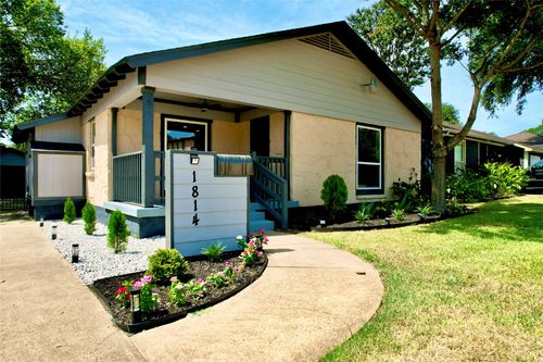 1814 Melbourne Ave, Dallas, TX, 75224-1045 | Card Image
