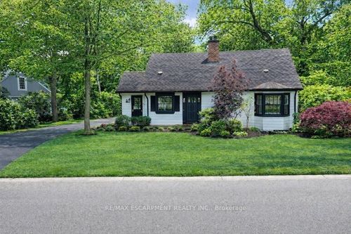 804 Shadeland Ave, Burlington, ON, L7T2M1 | Card Image