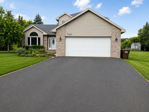 7362 51st Street N, Oakdale, MN, 55128 | Card Image