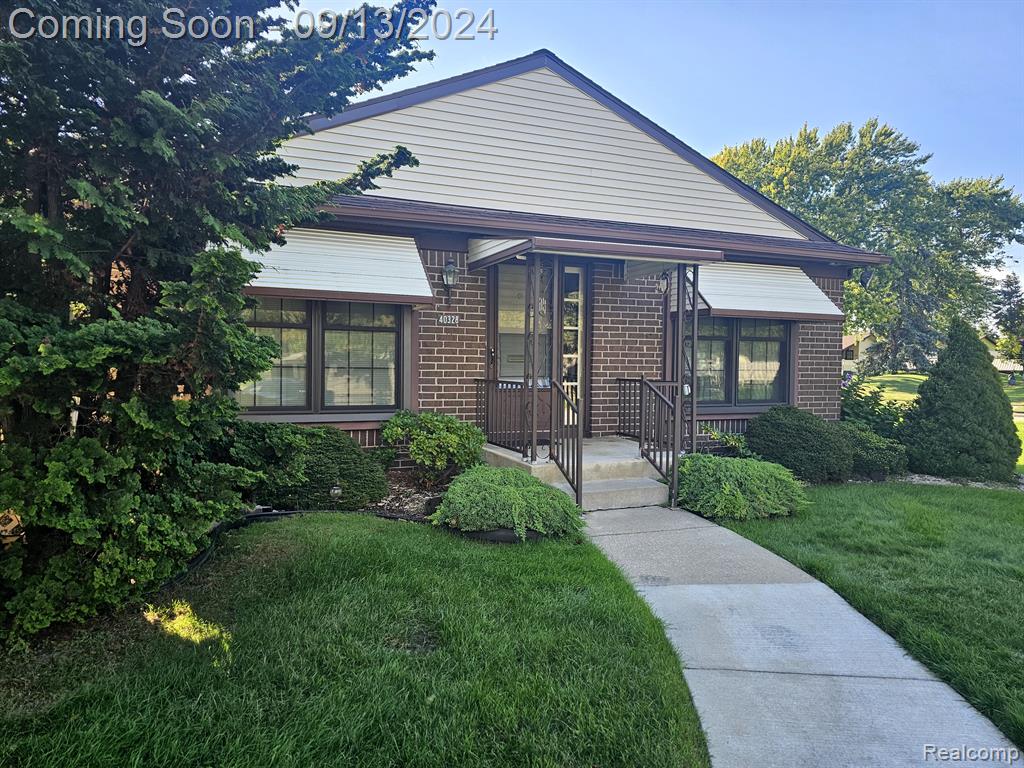 Newport Dr, Plymouth, MI 48170 #1